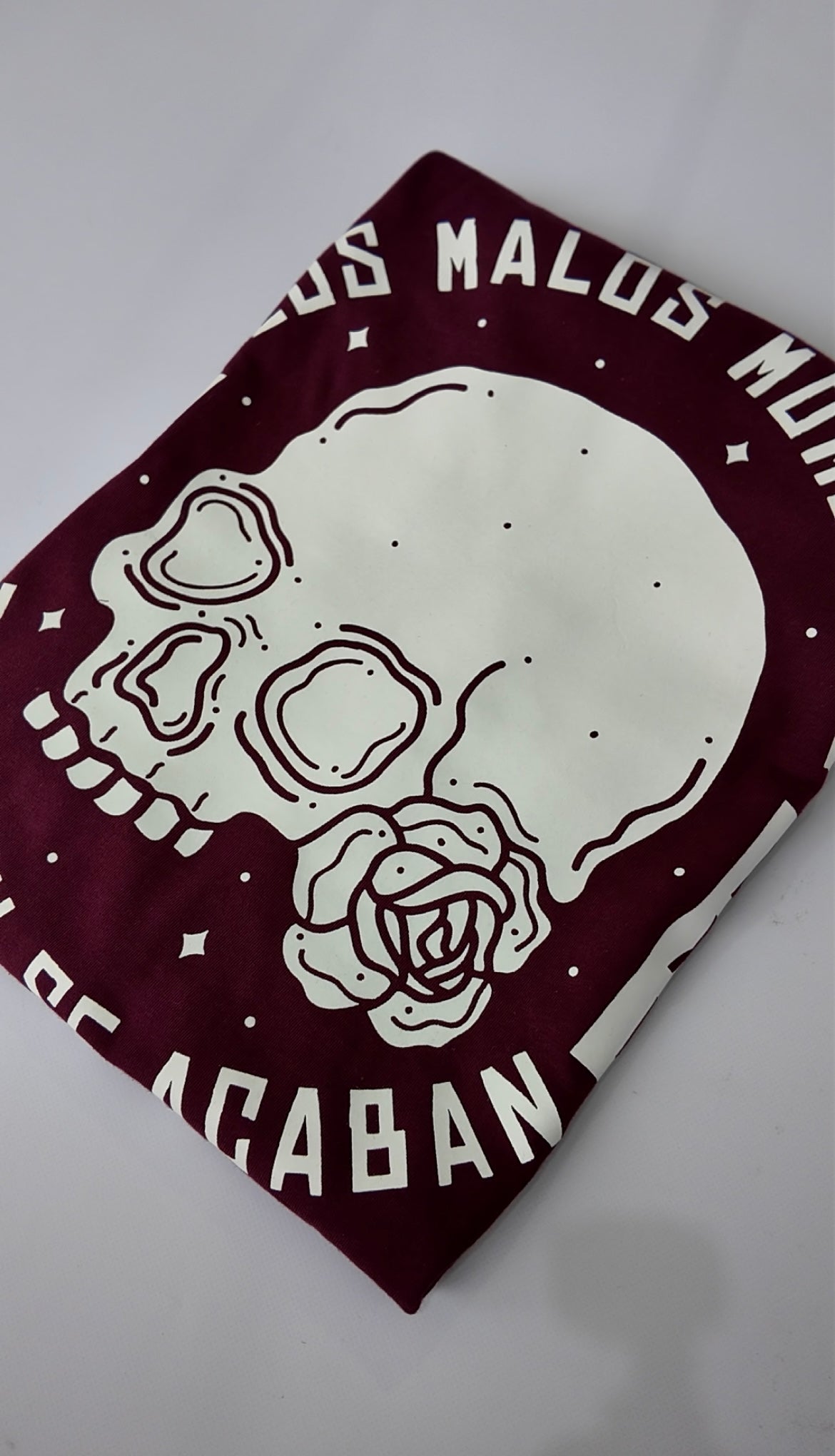 MALOS MOMENTOS TEE - VINO