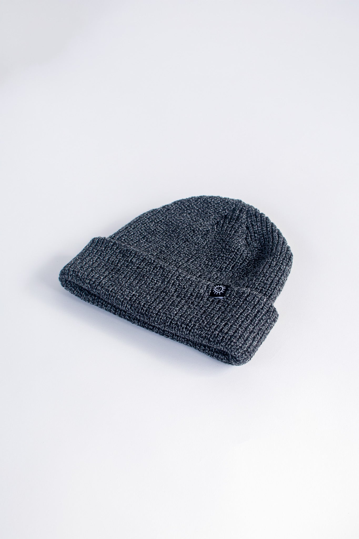 FISHERMAN BEANIE - GRIS OSCURO