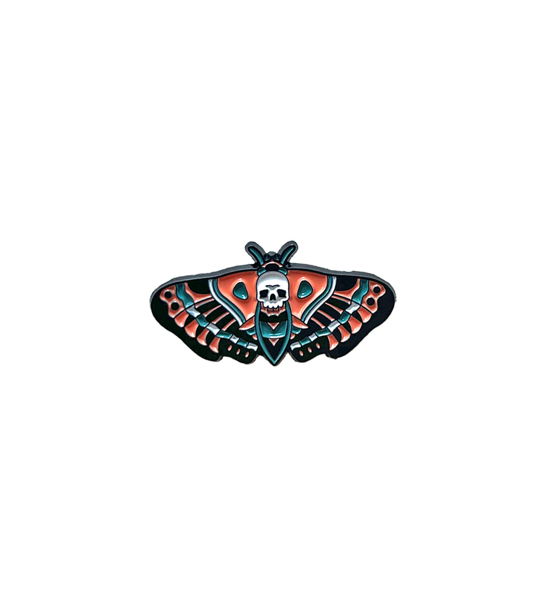 POLILLA ENAMEL PIN